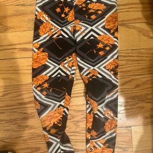 Lularoe girls small leggings